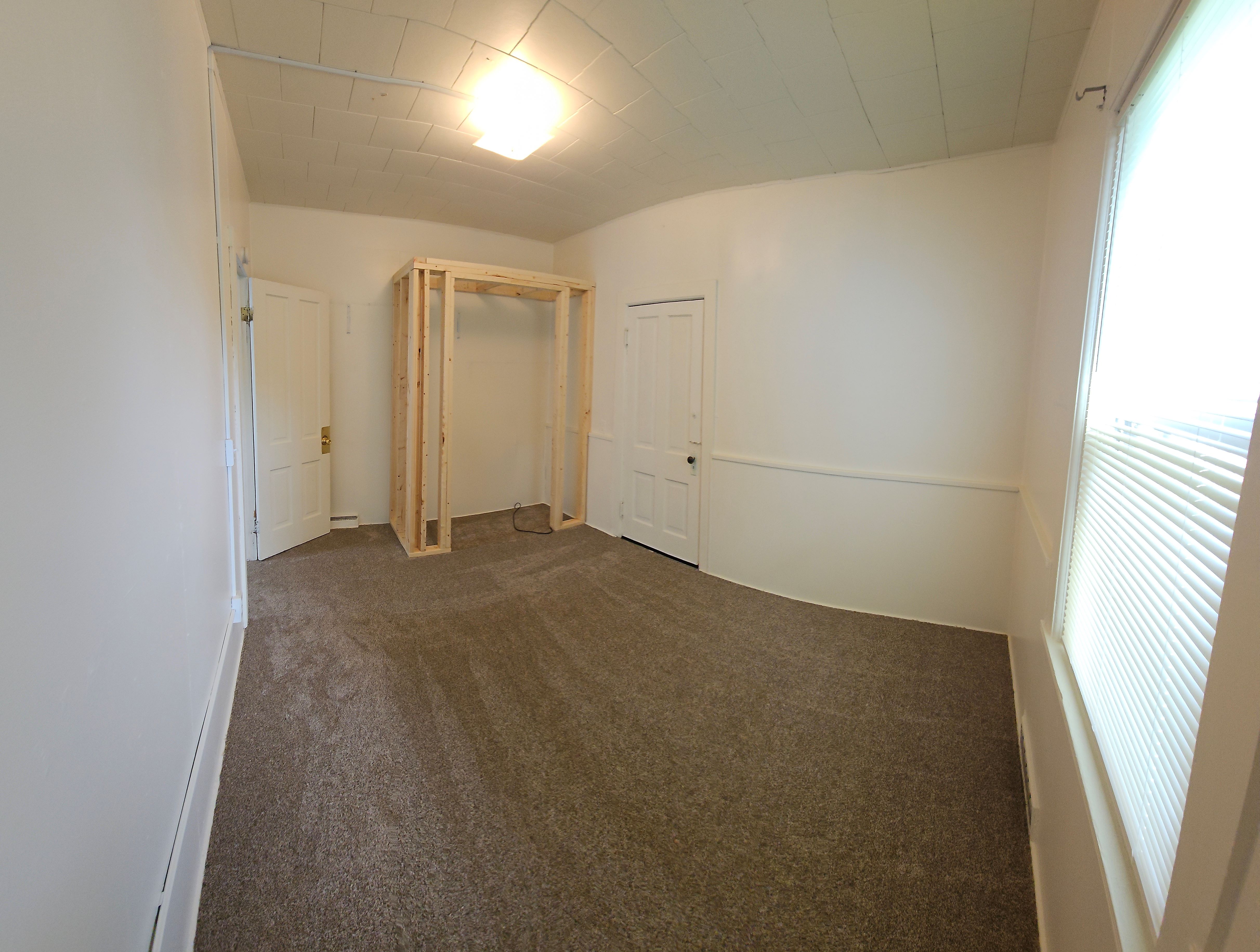 Rear bedroom